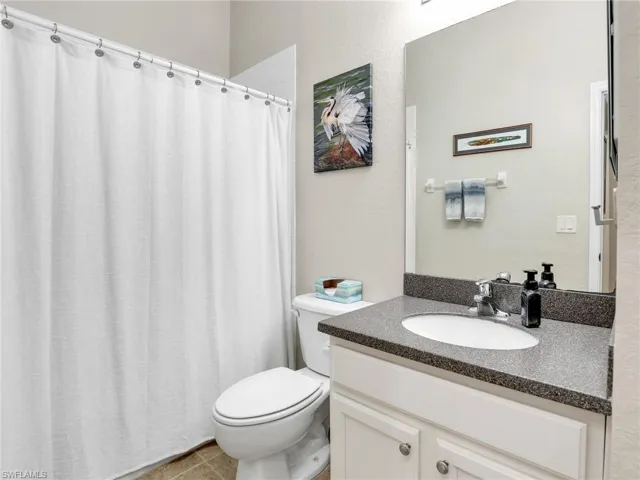 2 Full Bathroom