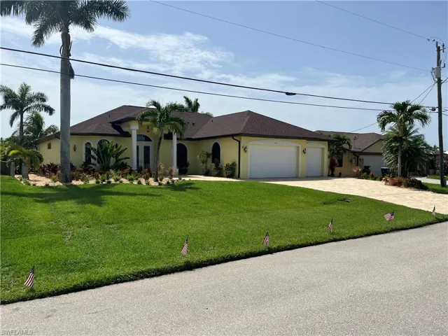 3 Car Garage