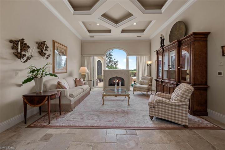 6079  Sunnyslope  DR, NAPLES, FL 34119