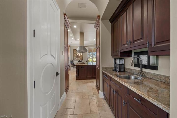 6079  Sunnyslope  DR, NAPLES, FL 34119