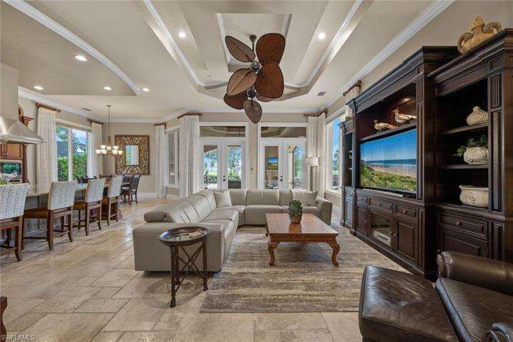 6079  Sunnyslope  DR, NAPLES, FL 34119