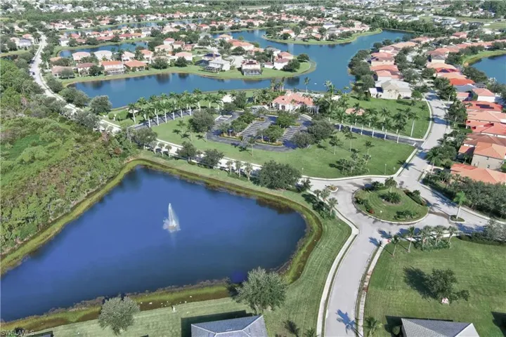 Lakes, lit fountains, preservation land/green space is found in abundance throughout community!