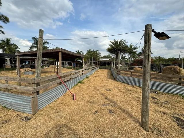 10761 Aqua Vista Ln, North Fort Myers Fl 33917