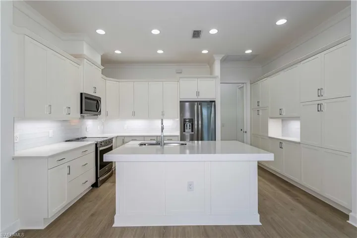 9032 Calypso Ct, Naples, Florida 34112
