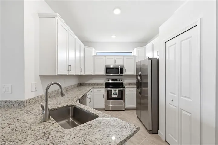 14040 Pine Lodge Ln, Fort Myers, Florida 33913
