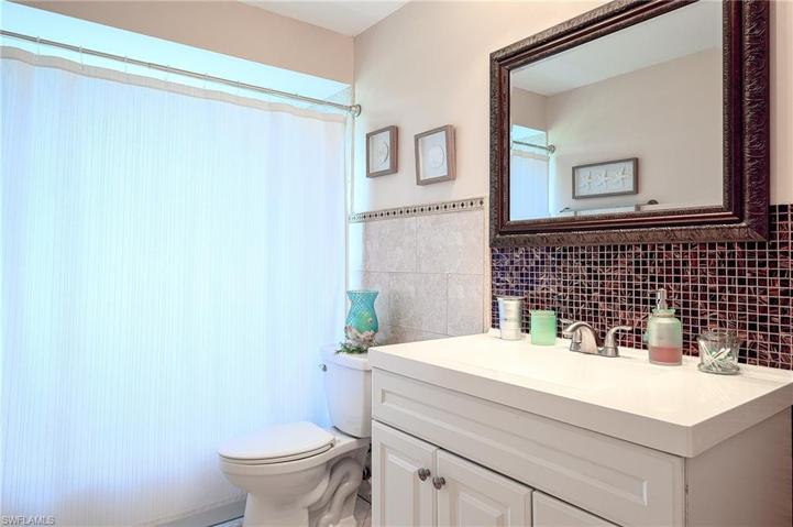 2nd bathroom