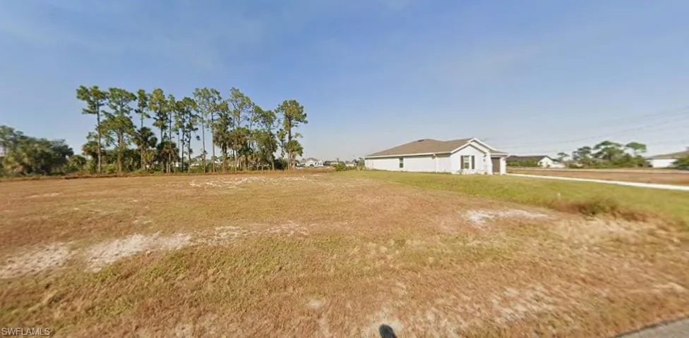1605 Ne 33rd Ter, Cape Coral, Florida 33909