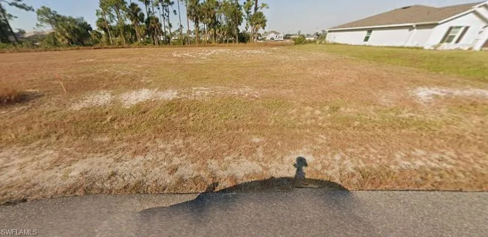 1605 Ne 33rd Ter, Cape Coral, Florida 33909