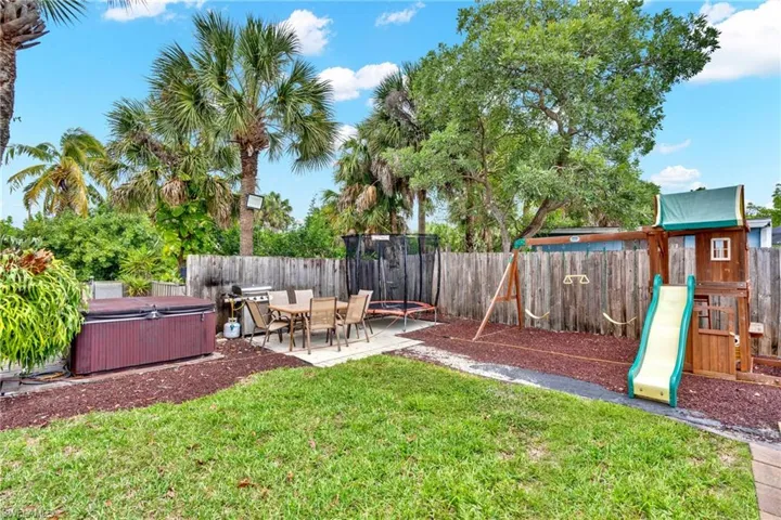 4587  25th SW CT, Naples, FL 34116