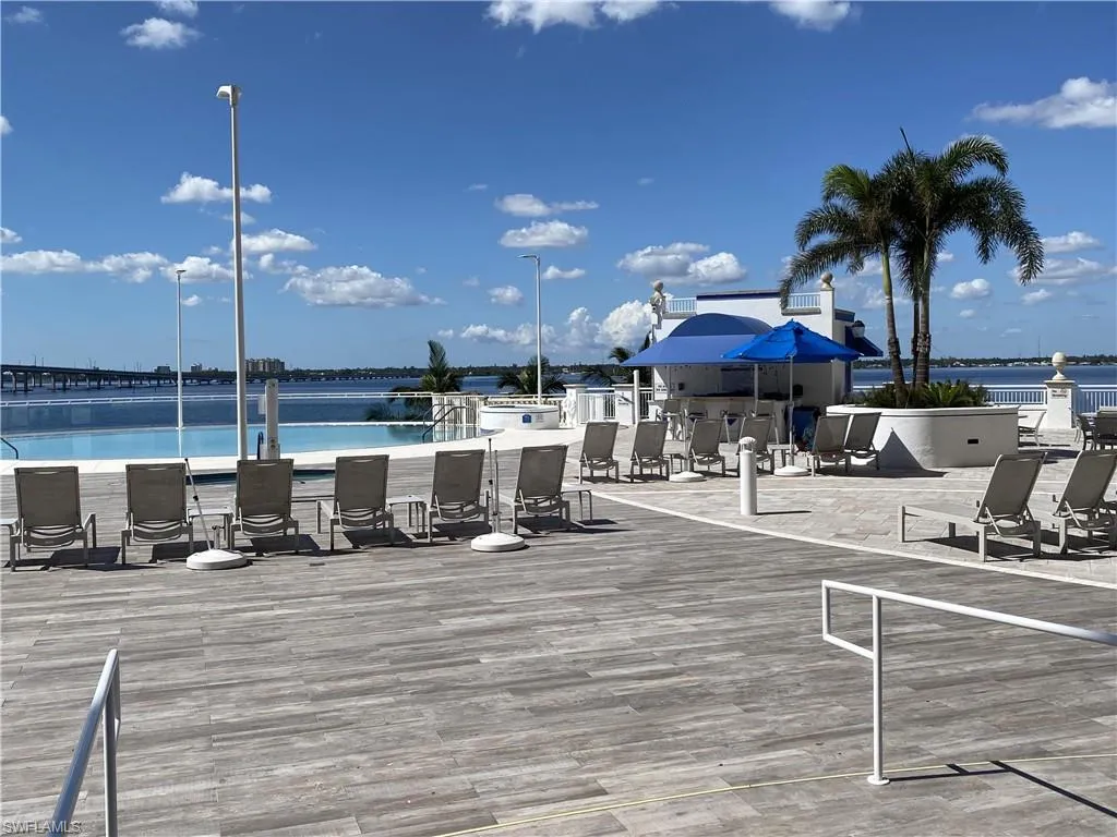 2745 1st ST, Fort Myers, FL 33916,224081705