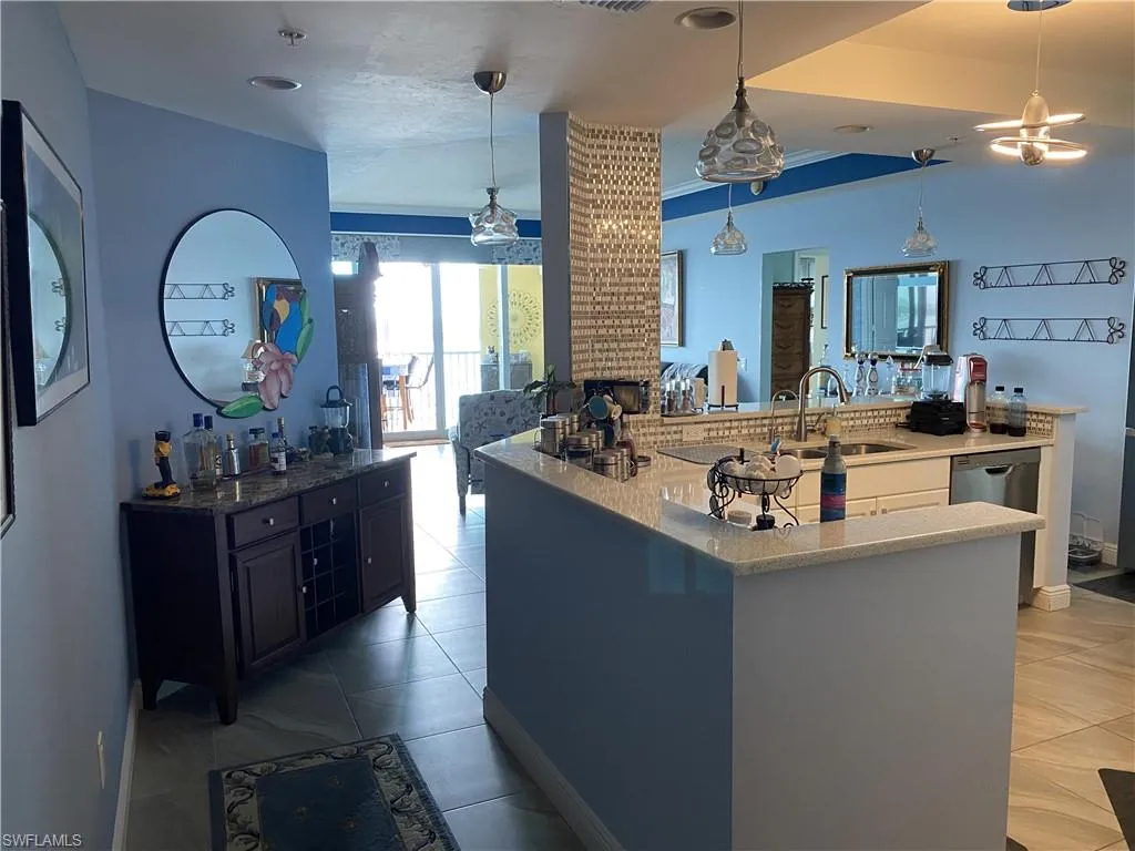 2745 1st ST, Fort Myers, FL 33916,224081705