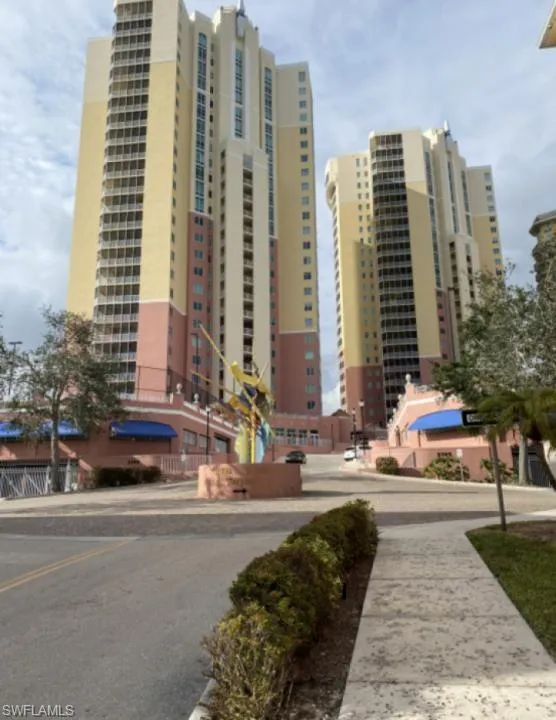 2745 1st ST, Fort Myers, FL 33916,224081705