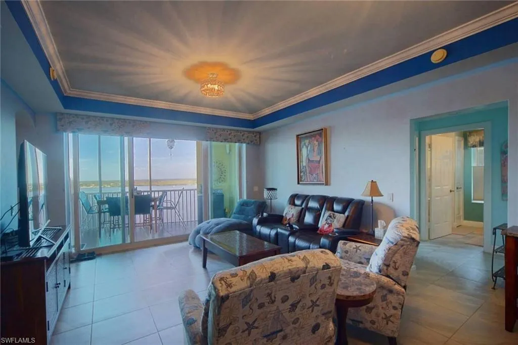 2745 1st ST, Fort Myers, FL 33916,224081705