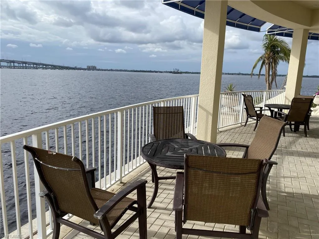 2745 1st ST, Fort Myers, FL 33916,224081705
