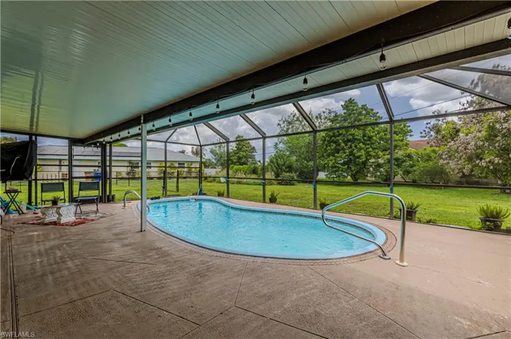 1618 Country Club Pkwy, Lehigh Acres, Florida 33936