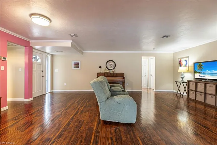 1618 Country Club Pkwy, Lehigh Acres, Florida 33936