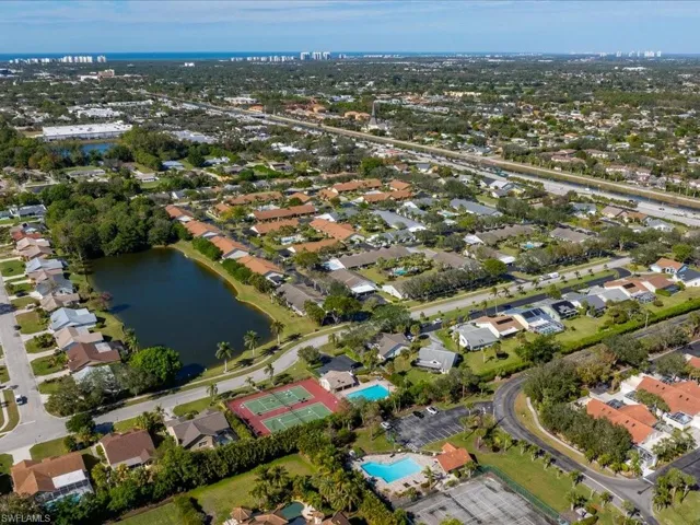 10806 Queen Anne Ln # 1303, Naples Fl 34109