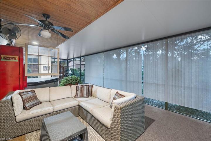1517  Magnolia  AVE, Lehigh Acres, FL 33972