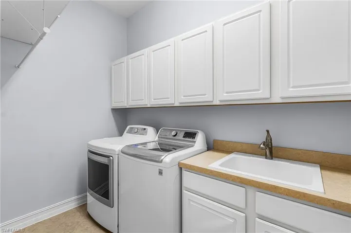 8108  Banyan Breeze  WAY, Fort Myers, FL 33908