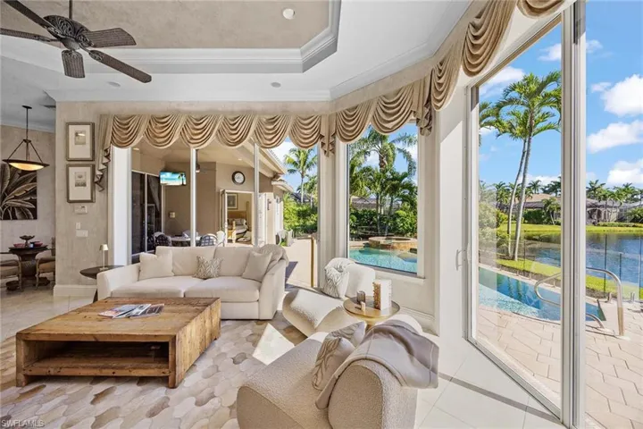 8752 Muirfield Dr, Naples, Florida 34109