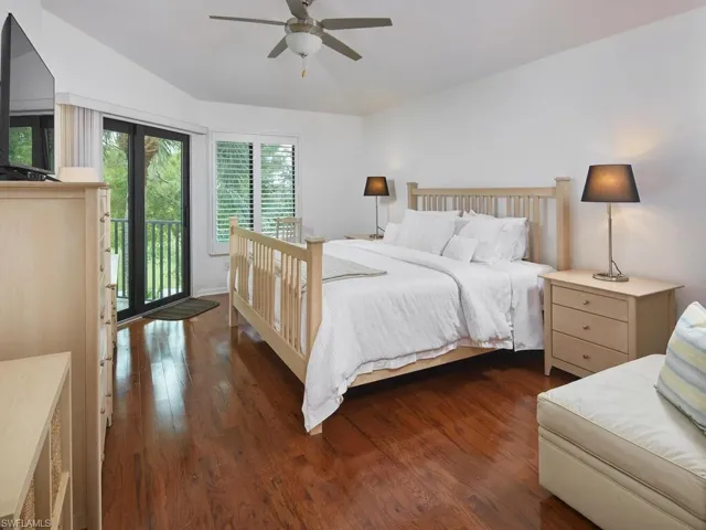 Large and inviting primary bedroom with en suite with outdoor space!