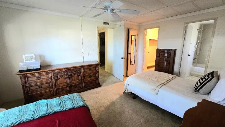537 Charlemagne Blvd, Naples, Florida 34112