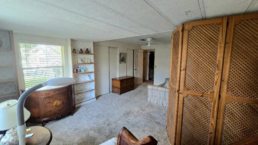537 Charlemagne Blvd, Naples, Florida 34112