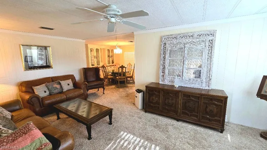 537 Charlemagne Blvd, Naples, Florida 34112