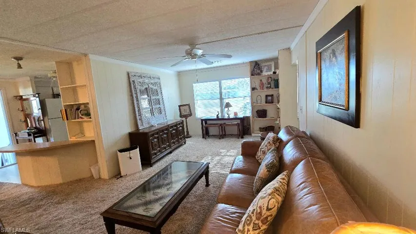 537 Charlemagne Blvd, Naples, Florida 34112