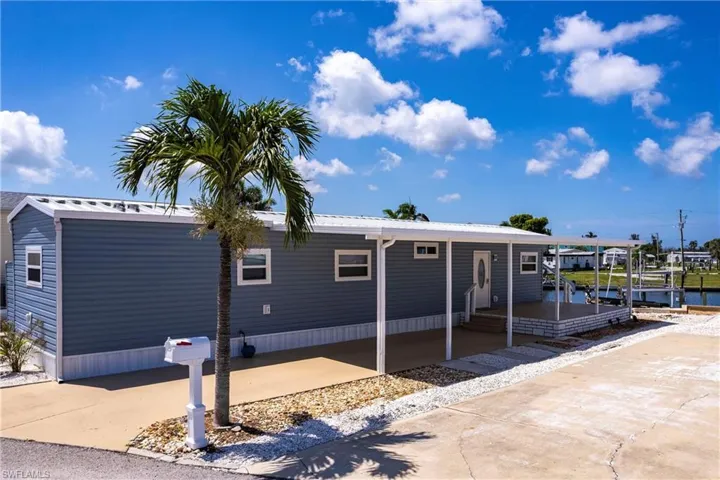 3913 Dewberry Ln, St. James City, Florida 33956