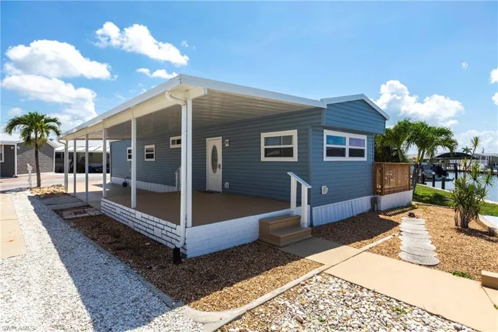 3913 Dewberry Ln, St. James City, Florida 33956