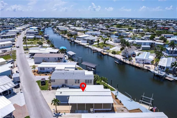 3913 Dewberry Ln, St. James City, Florida 33956