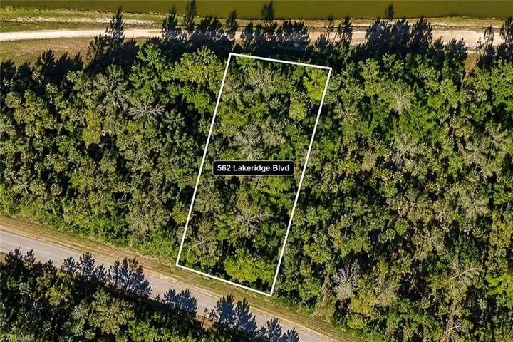 562 Lakeridge Blvd, Lehigh Acres, Florida 33972