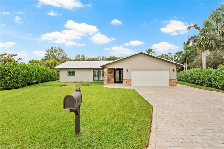 681  Astarias  CIR, Fort Myers, FL 33919
