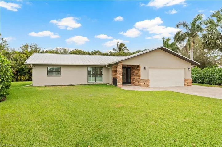 681  Astarias  CIR, Fort Myers, FL 33919