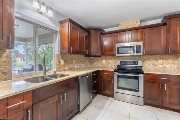 2100  55th SW ST, Naples, FL 34116