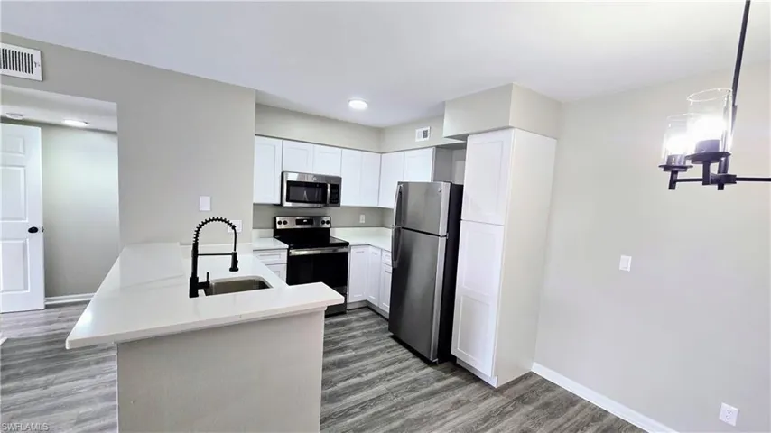 13545 Eagle Ridge Dr 826, Fort Myers, Florida 33912