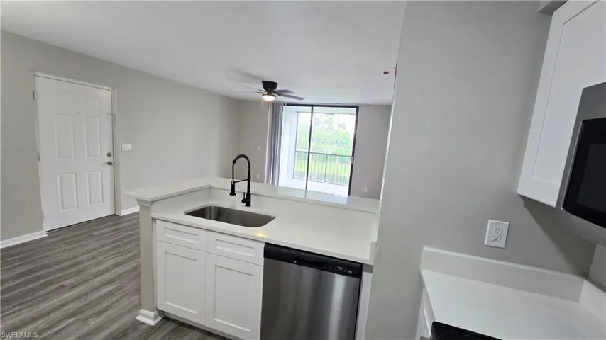 13545 Eagle Ridge Dr 826, Fort Myers, Florida 33912