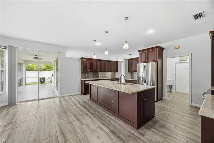 12781 Meadow Pine Ln, Fort Myers, Florida 33913