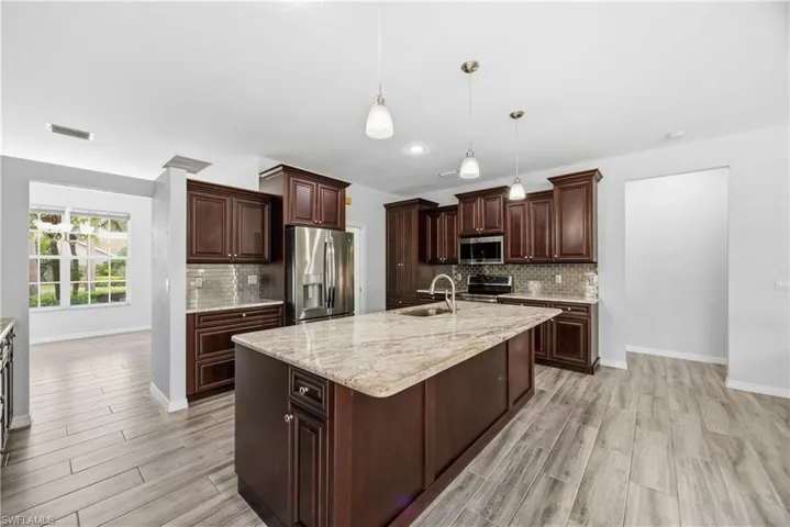 12781 Meadow Pine Ln, Fort Myers, Florida 33913