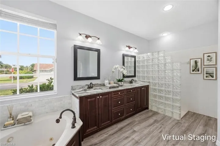 12781 Meadow Pine Ln, Fort Myers, Florida 33913