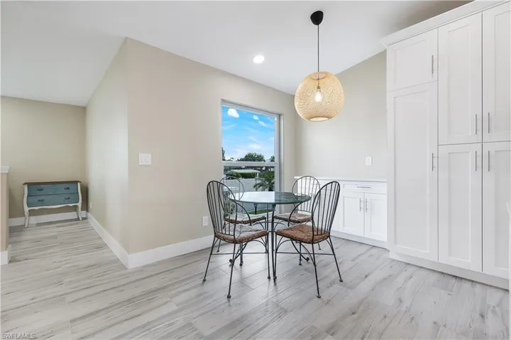 834 Gulf Pavilion Dr # 204, Naples, Florida 34108