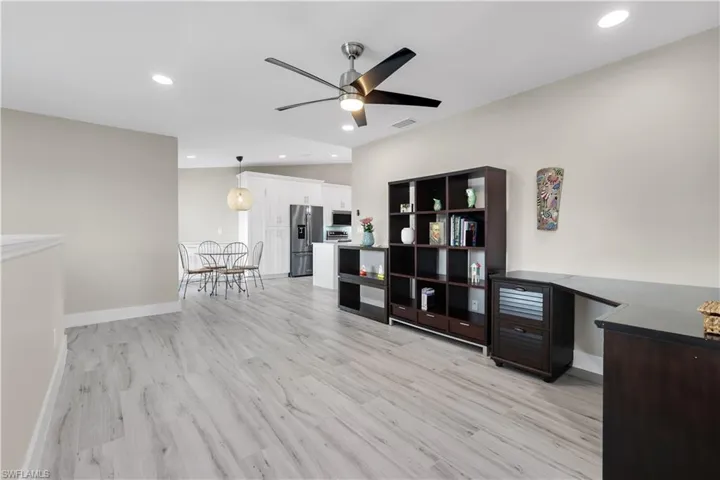 834 Gulf Pavilion Dr # 204, Naples, Florida 34108