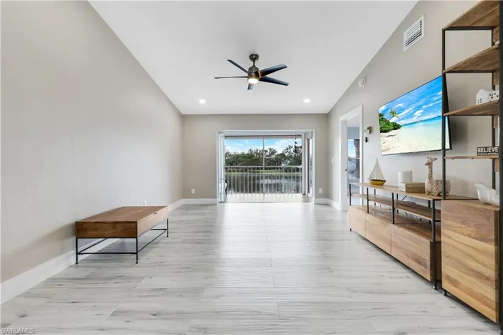 834 Gulf Pavilion Dr # 204, Naples, Florida 34108