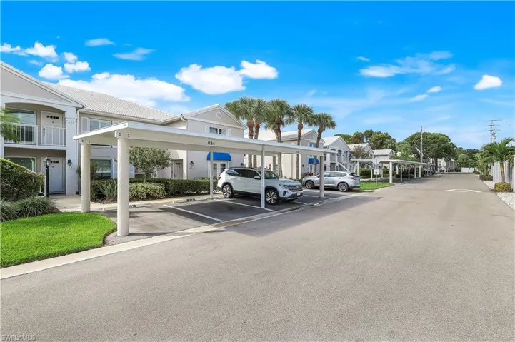 834 Gulf Pavilion Dr # 204, Naples, Florida 34108
