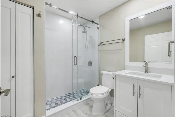 834 Gulf Pavilion Dr # 204, Naples, Florida 34108