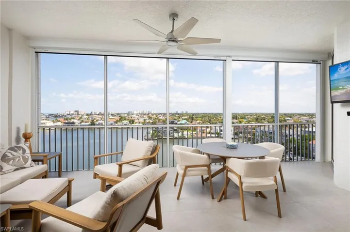 410 Flagship Dr 903, Naples, Florida 34108