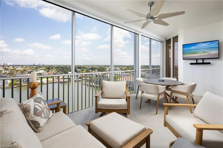 410 Flagship Dr 903, Naples, Florida 34108