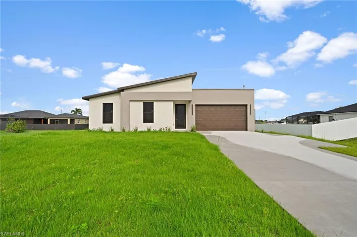418 El Dorado BLVD N, CAPE CORAL FL 33993