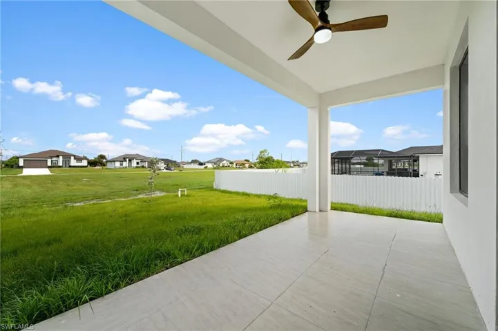 418 El Dorado BLVD N, CAPE CORAL FL 33993